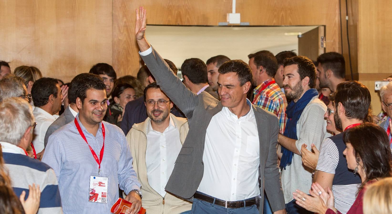 Pedro Sánchez clausura unas jornadas de las Juventudes Socialistas en la UA