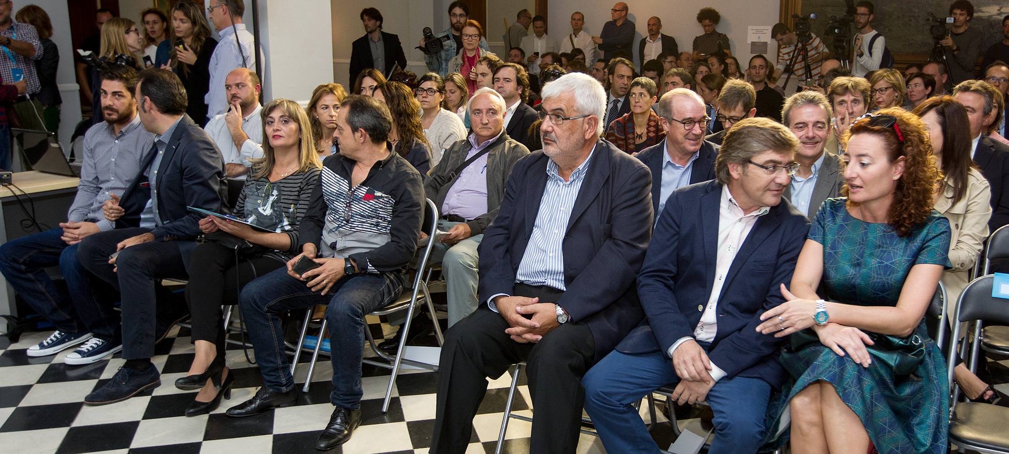 César Sánchez y Eduardo Dolón presentan en la Diputación la herramienta digital CostaBlancaPro