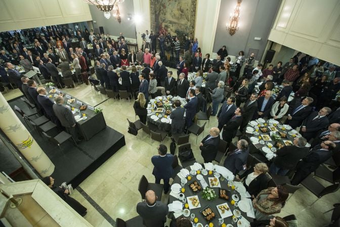 Los asistentes al Forum Europa Tribuna Mediterránea también han guardado un minuto de silencio en memoria a las víctimas. 