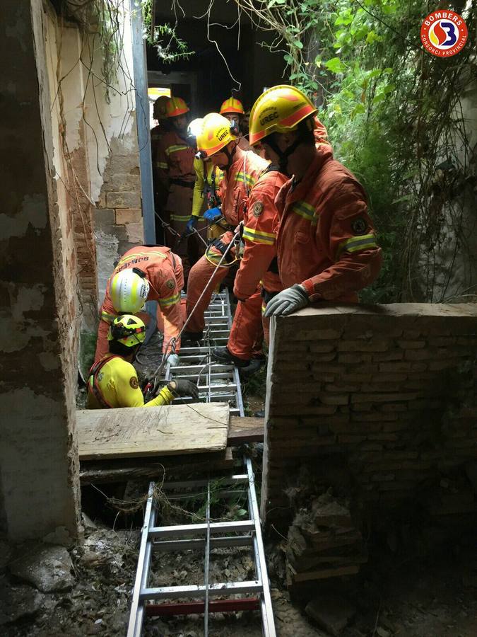 Fallece una anciana al hundirse el suelo de su casa y caer a un pozo en Massanassa