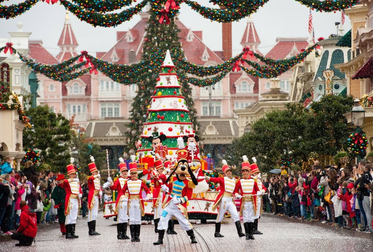 La única noche en que los Magos de Oriente eclipsan a Mickey