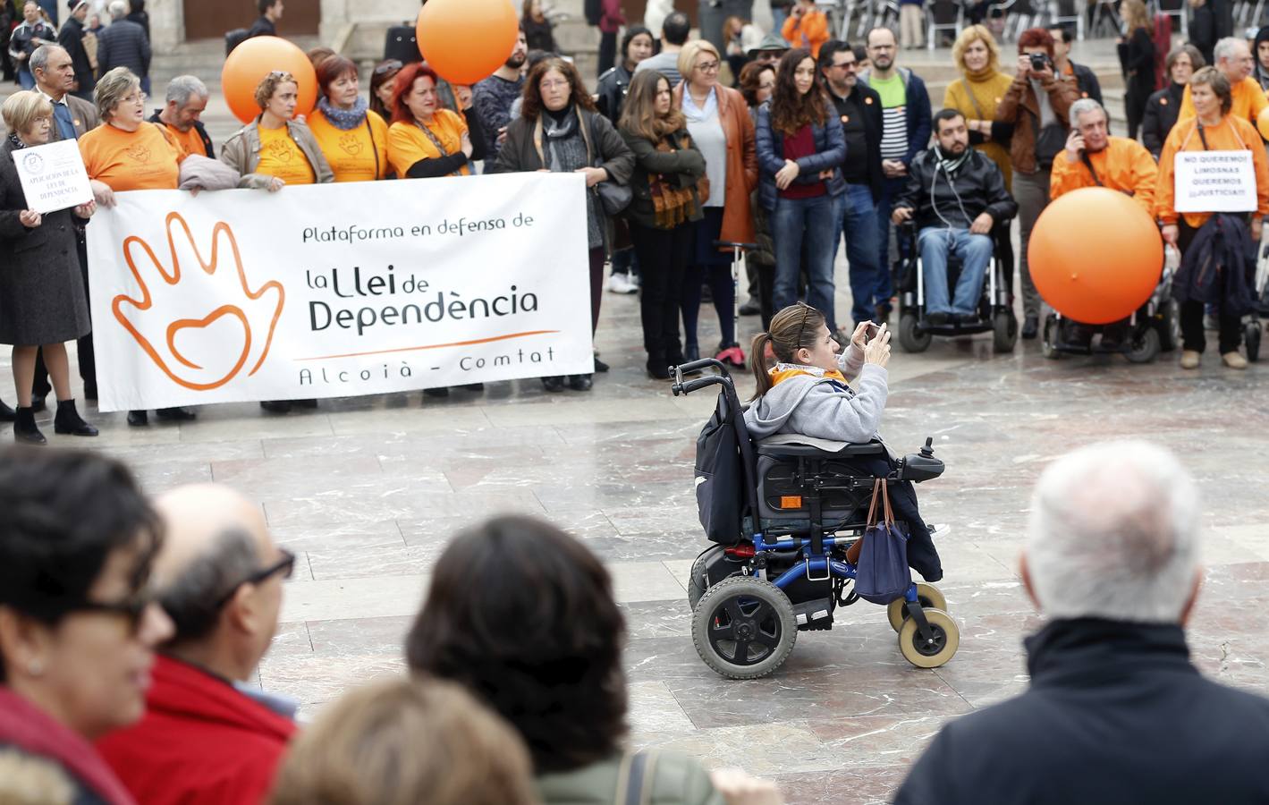 Los dependientes reivindican la aplicación de la ley y la recuperación de derechos