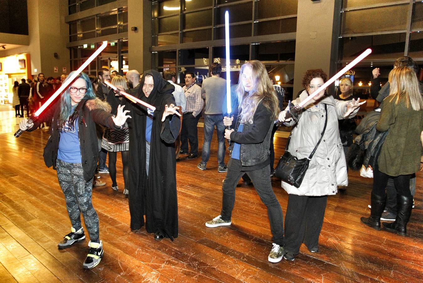 Colas en el estreno de &#039;Star Wars&#039; en Alicante