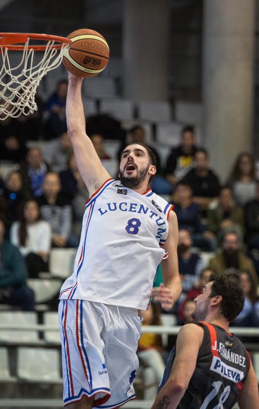 Las mejores imágenes del Lucentum-Covirán Granada (71 -65)