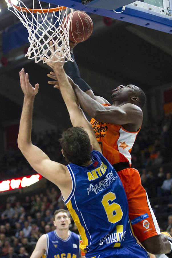 El Valencia Basket vs UCAM Murcia, en imágenes