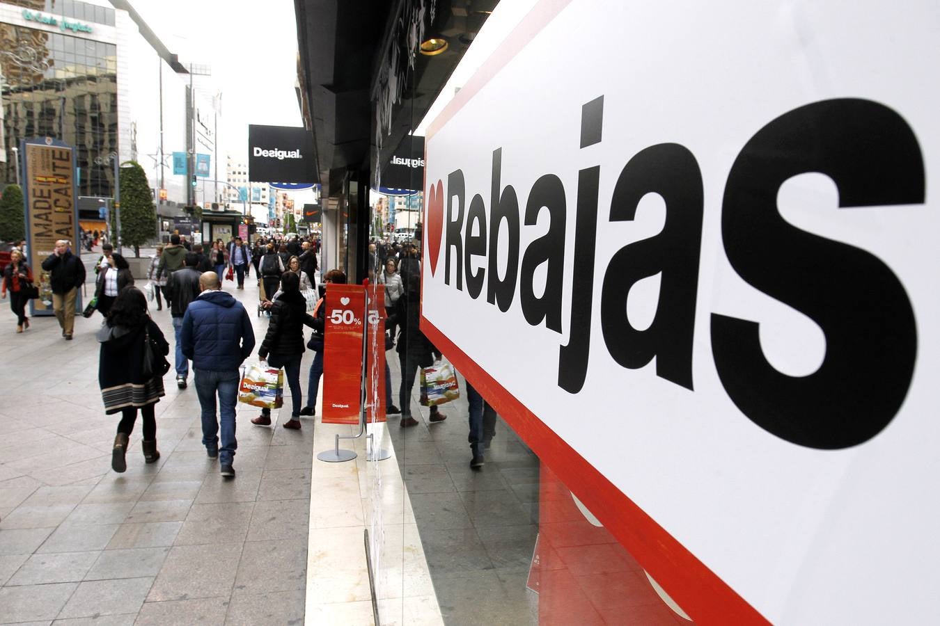 Arranca la campaña de rebajas en Alicante