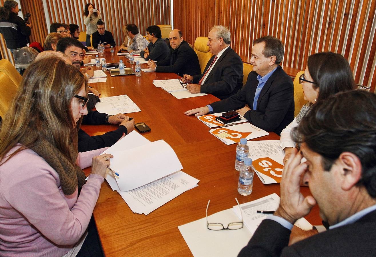 Reunión de la comisión de seguimiento del convenio con Coepa en el Ayuntamiento de Alicante