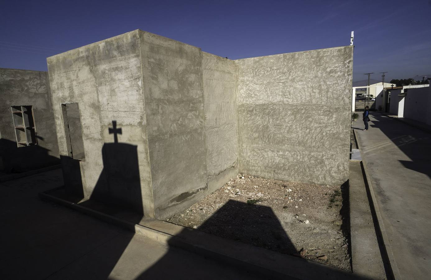 El tripartito expropiará aquellas parcelas del cementerio que no se obren este año