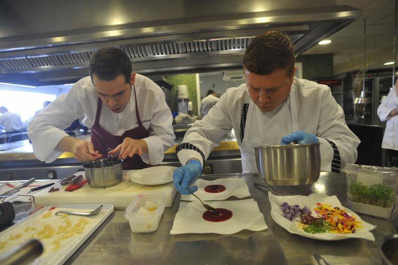 El ilicitano Jonathan Ros gana el concurso de cocina con granada