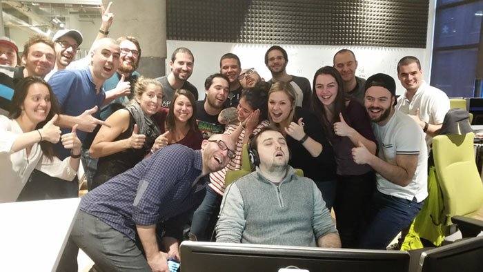 Los memes más graciosos con un compañero de trabajo dormido