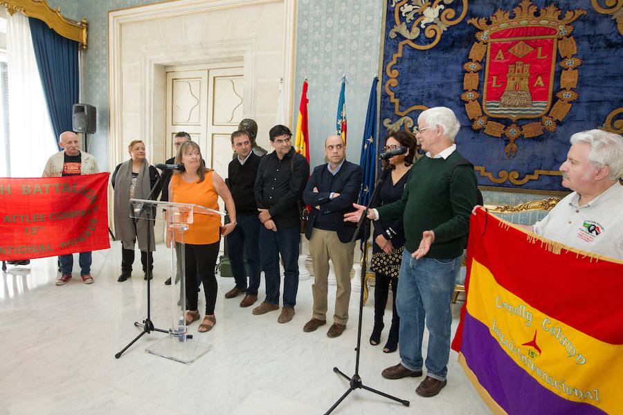 Echávarri, Pavón y Bellido juntos ayer en un acto público despues de verias semanas