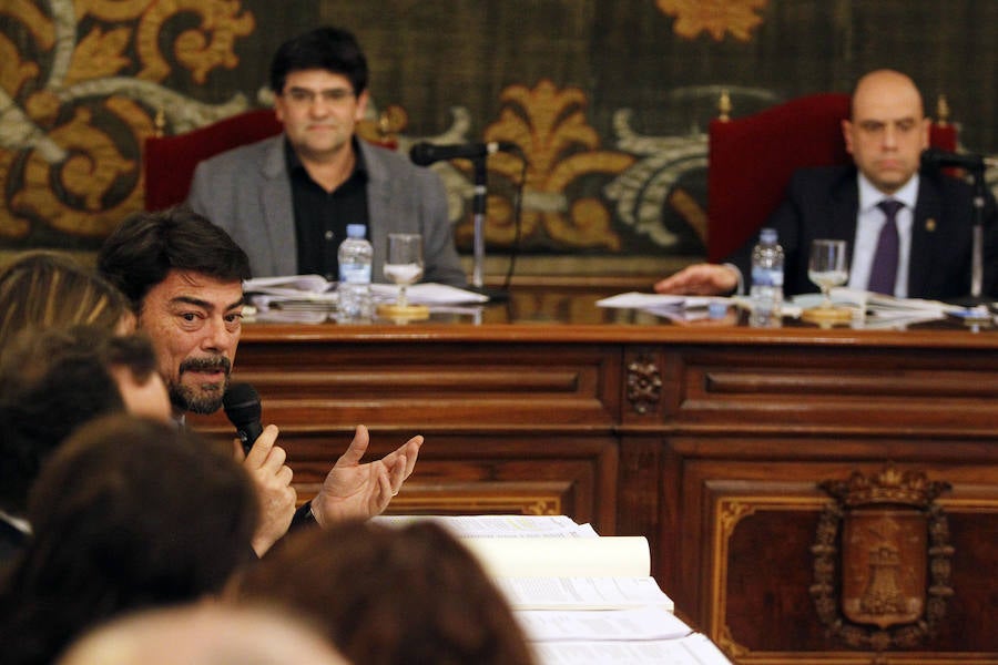 Pleno en el ayuntamiento de Alicante