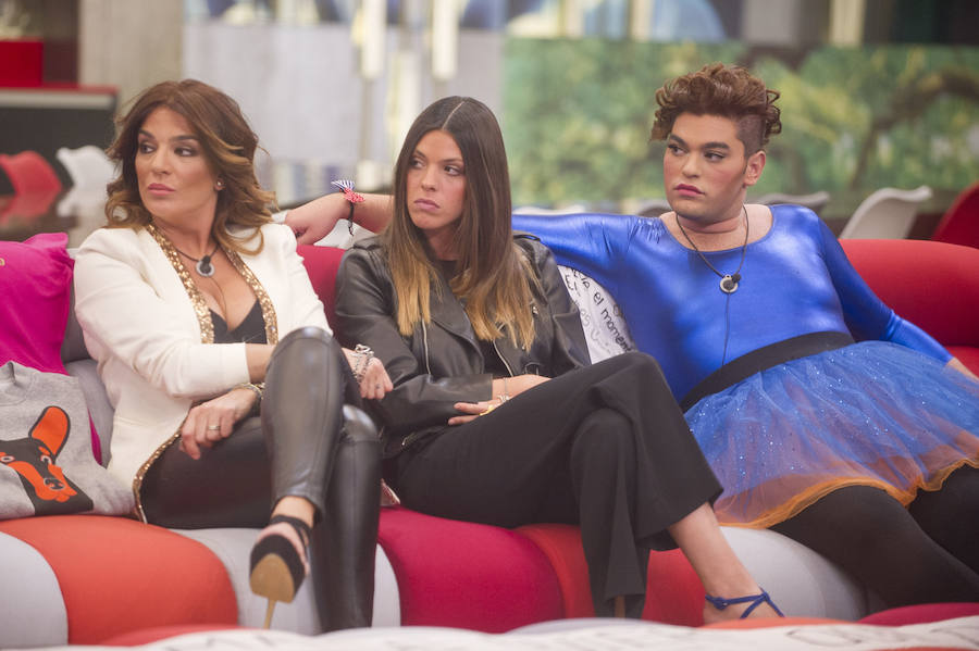 Raquel, Laura y Sema.