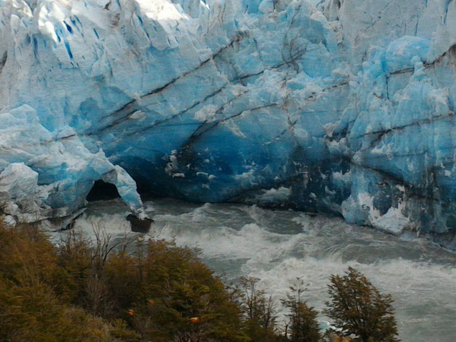 Derrumbe del arco de hielo del glaciar Perito Moreno