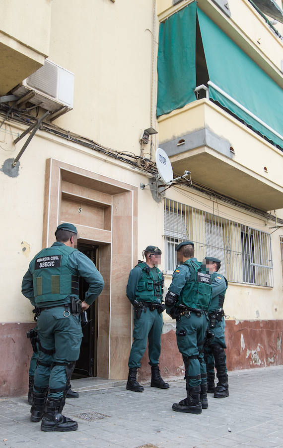 Operación de la Guardia Civil en el barrio José Antonio