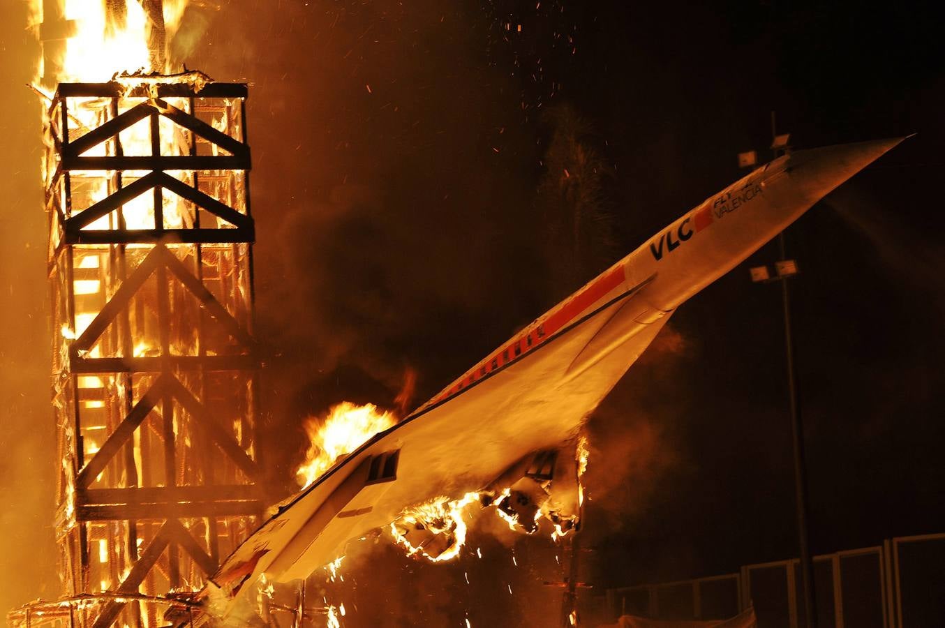 Fallas 2016: La Cremà de las Fallas de Valencia