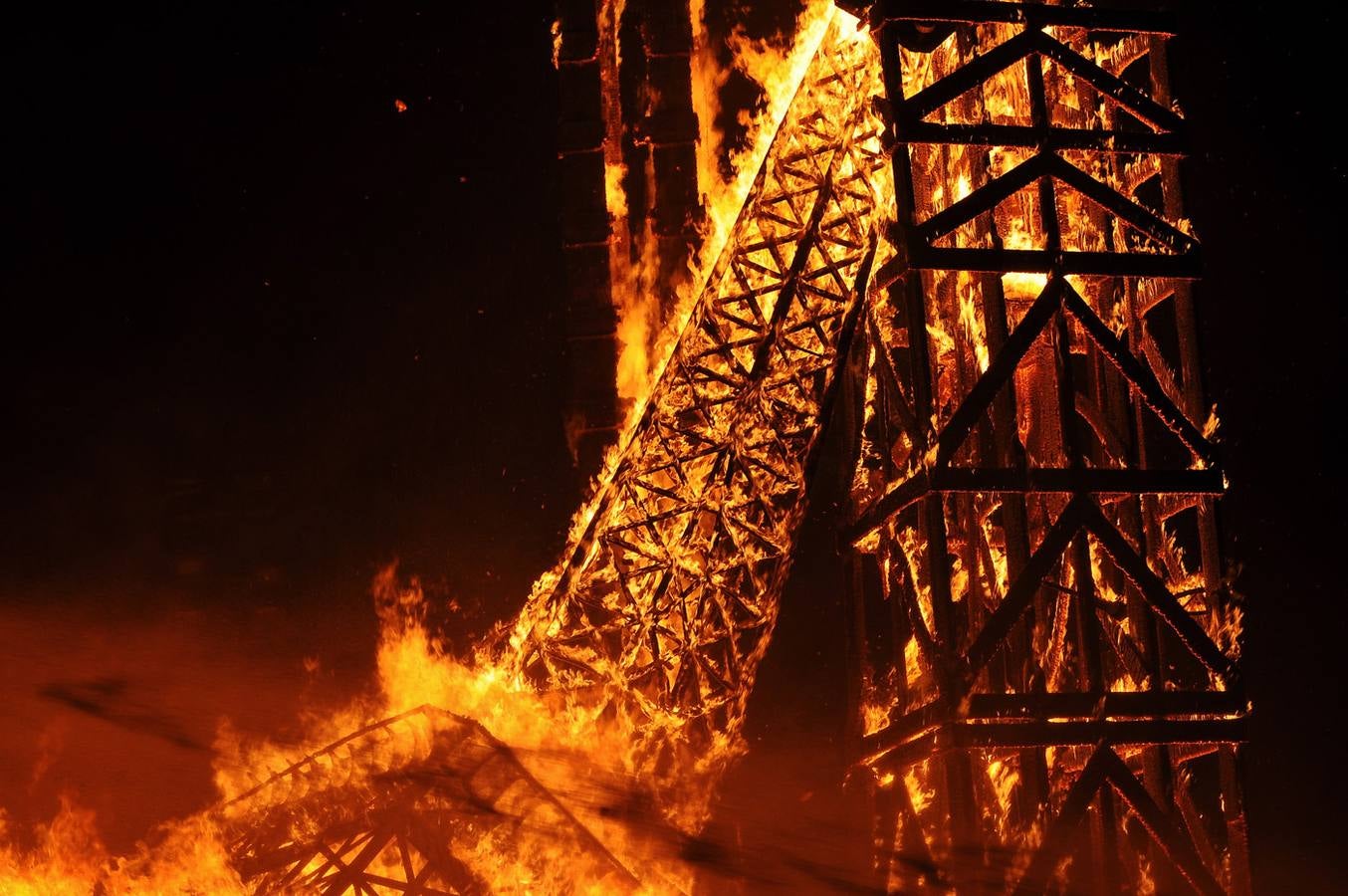 Fallas 2016: La Cremà de las Fallas de Valencia