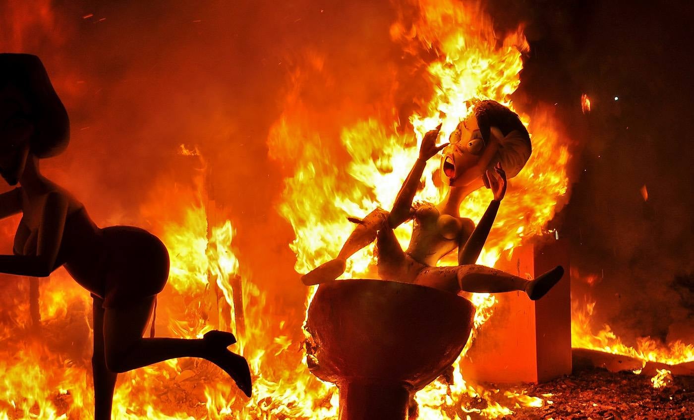 Fallas 2016: La Cremà de las Fallas de Valencia