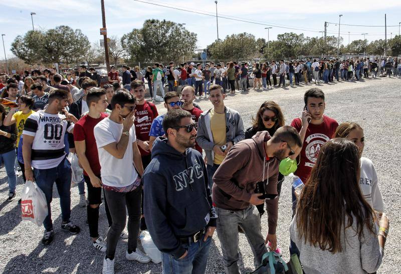 Multitudinaria fiesta de primavera en la UA