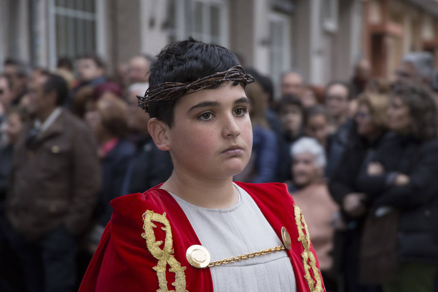 La Semana Santa Marinera celebra la Procesión general del Santo Entierro