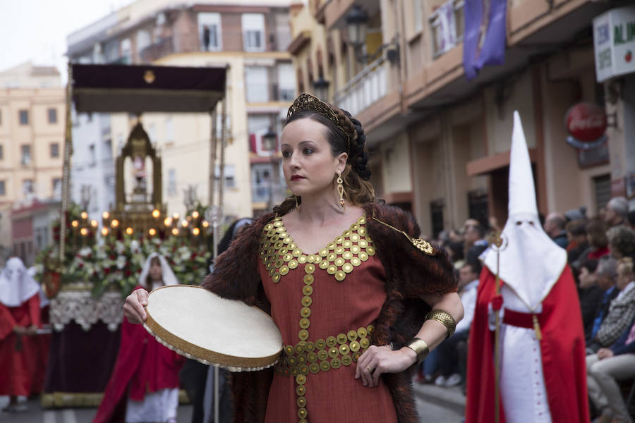 La Semana Santa Marinera celebra la Procesión general del Santo Entierro