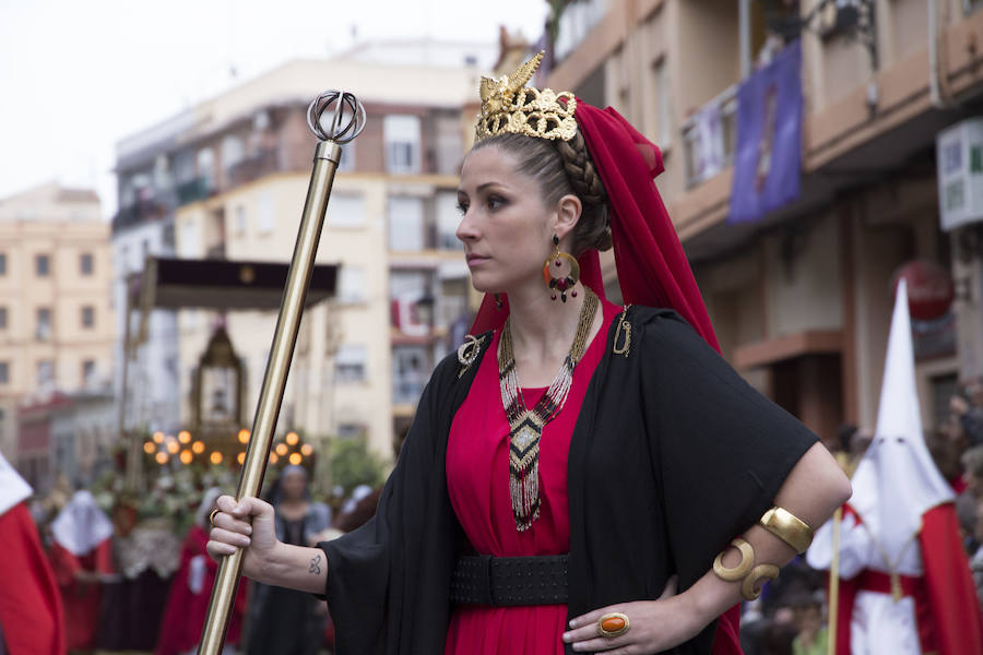 La Semana Santa Marinera celebra la Procesión general del Santo Entierro