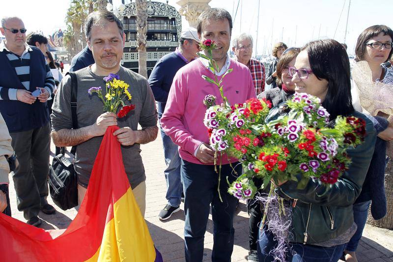 Homenaje a los republicanos que quedaron atrapados en el Puerto de Alicante