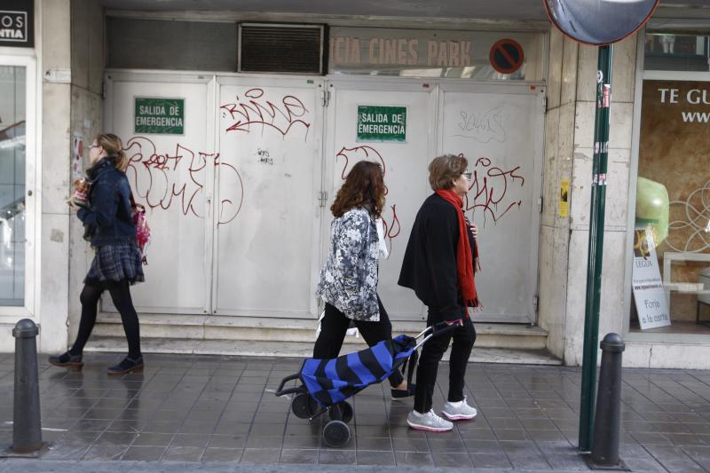 Hallan a una mujer que llevaba varios días muerta en un cine de Valencia