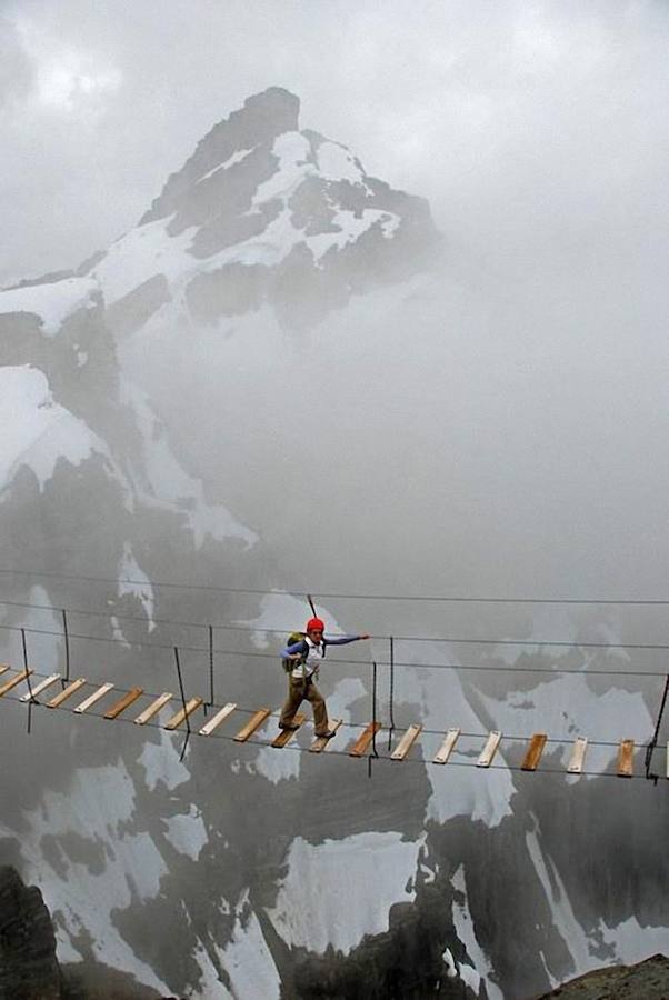 Mount Nimbus (Canadá). 