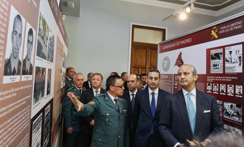 Homenaje a los guardias civiles asesinados por el terrorismo