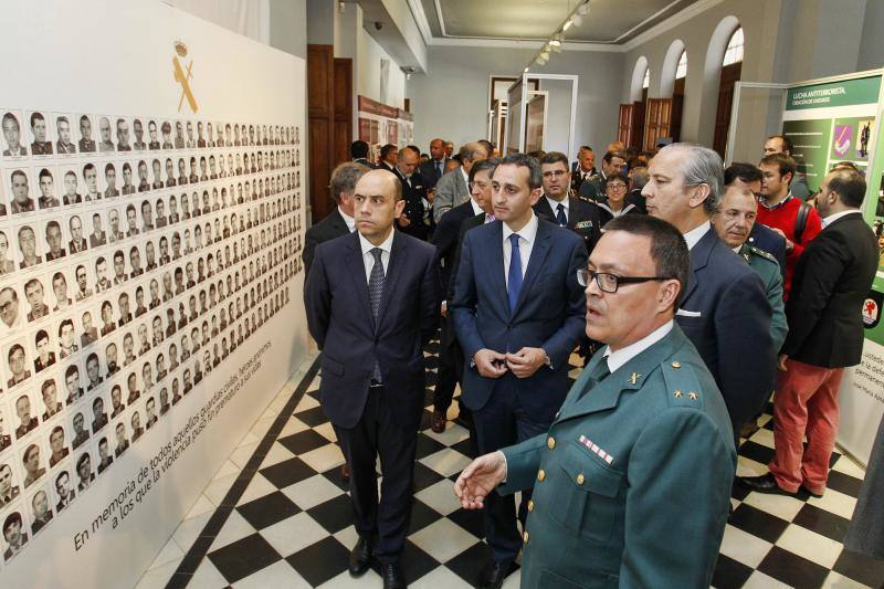 Homenaje a los guardias civiles asesinados por el terrorismo