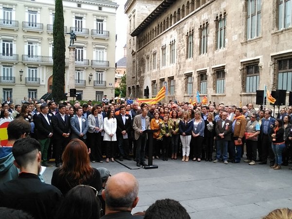 Concentración por la defensa de la Constitución y el Estatuto de Autonomía en Valencia