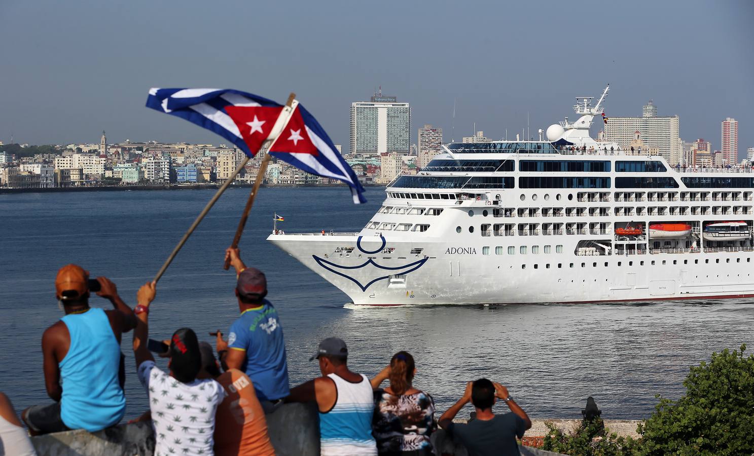 Llega a La Habana el primer crucero estadounidense en medio siglo