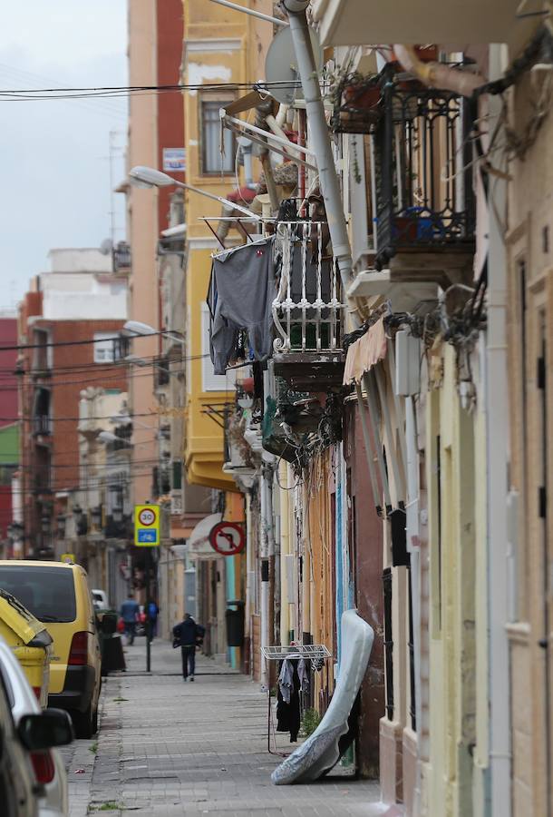 El Cabanyal agrava su abandono casi un año después de las elecciones