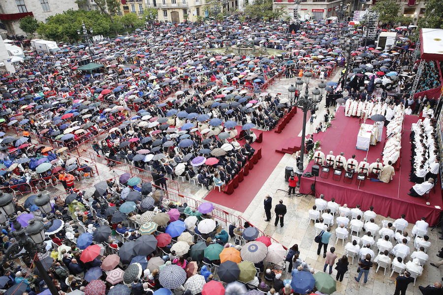 Valencia vive con fervor el Día de la Mare de Déu dels Desamparats