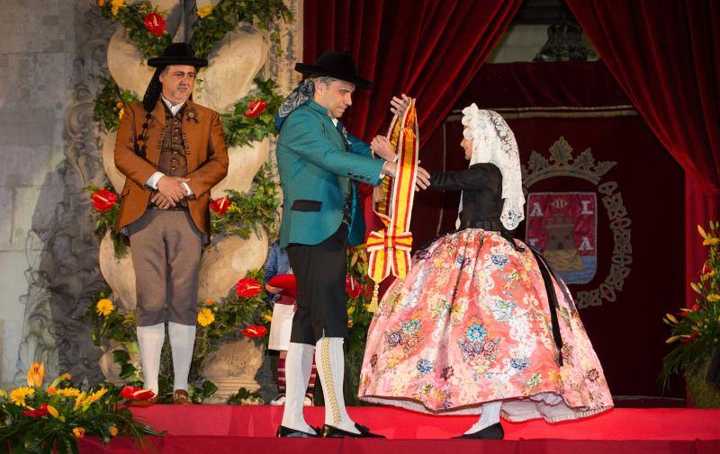 Proclamación de la Bellea infantil y sus Damas