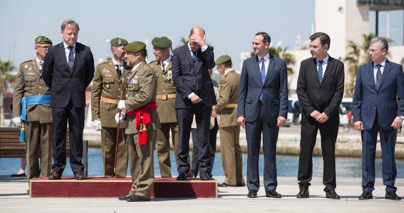 Casi medio millar de personas jura bandera en Alicante