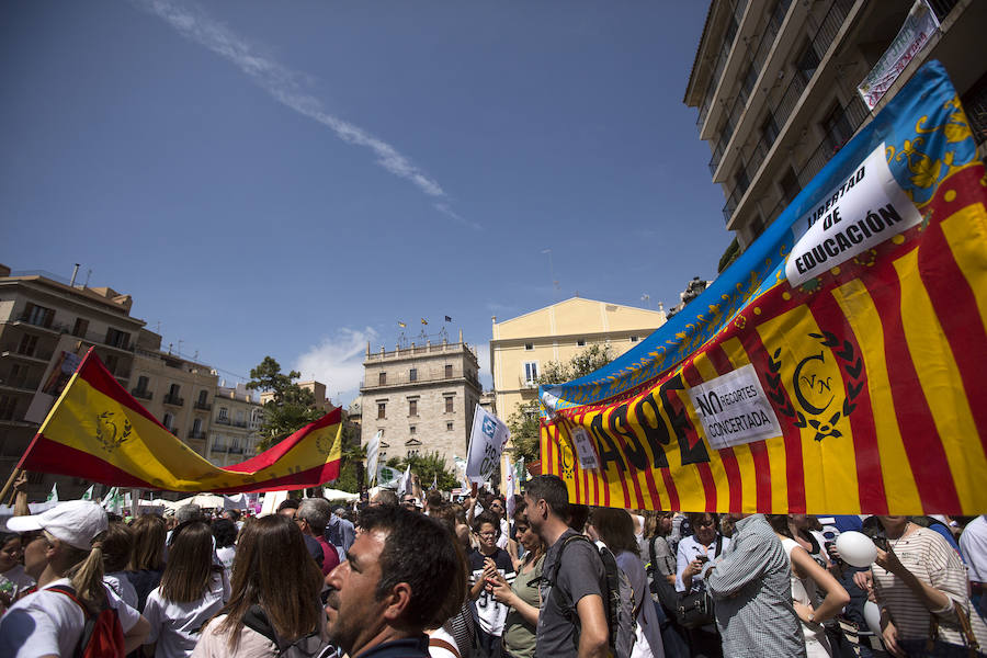 Manifestación por la libertad educativa en Valencia