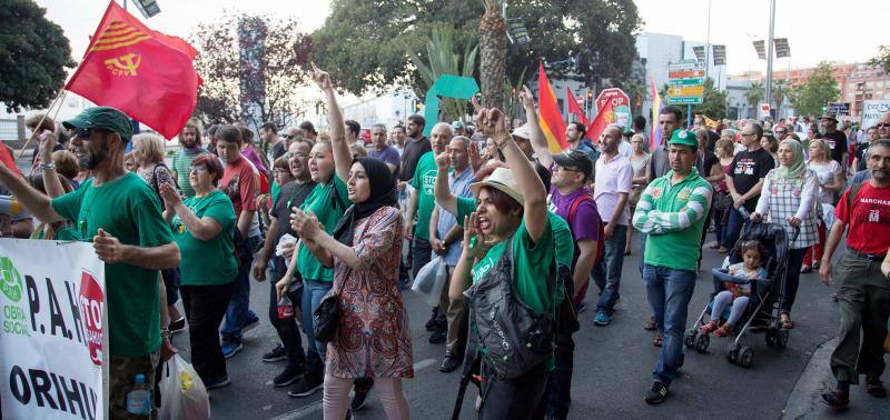 150 personas acuden a la Marcha por la Dignidad