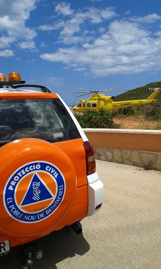 Fotos del rescate de un senderista en Benitatxell