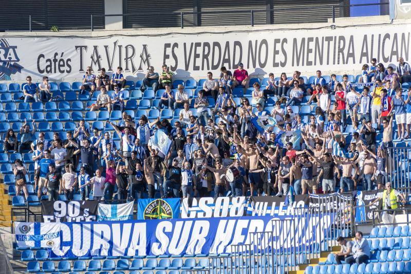 Aficionados del Hércules reciben al equipo