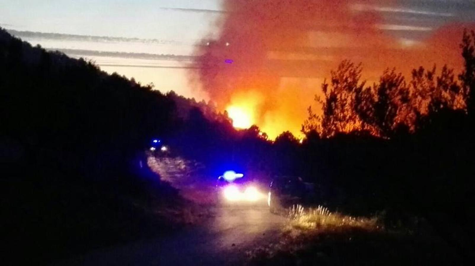 Fotos del incendio en Bolbaite, Chella, Anna, Cotes y Sellent