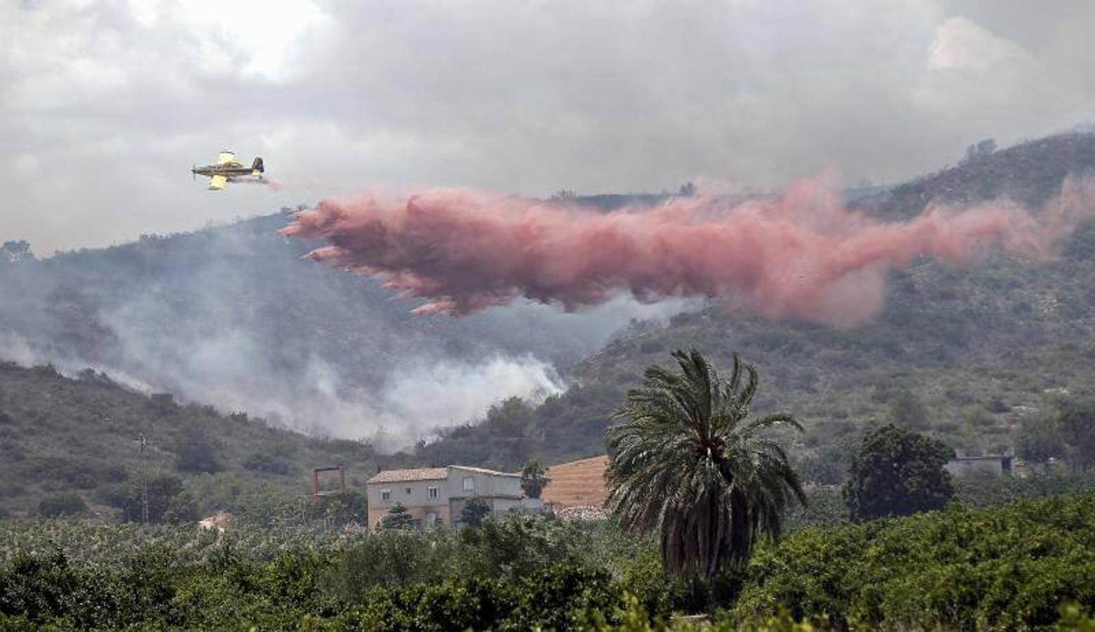 Fotos del incendio en Bolbaite, Chella, Anna, Cotes y Sellent