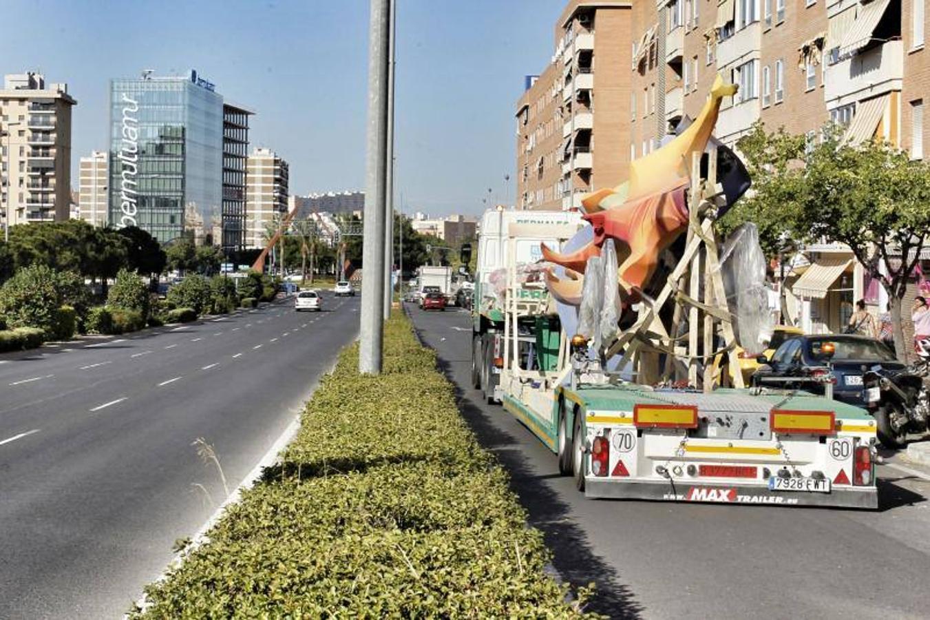 La Hoguera Oficial alza el vuelo