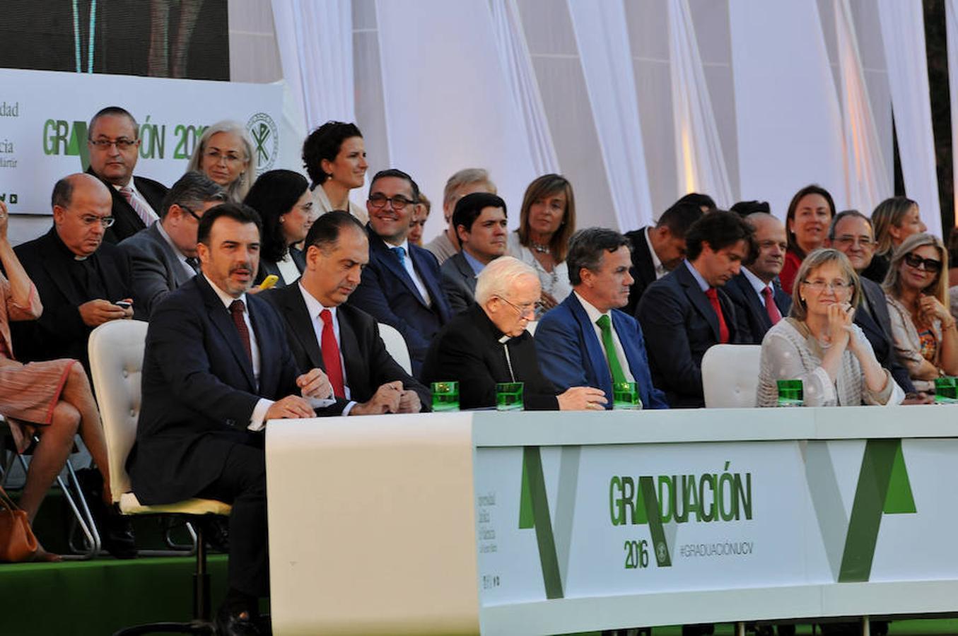 Fotos de la graduación en la Universidad Católica de Valencia curso 2015-2016