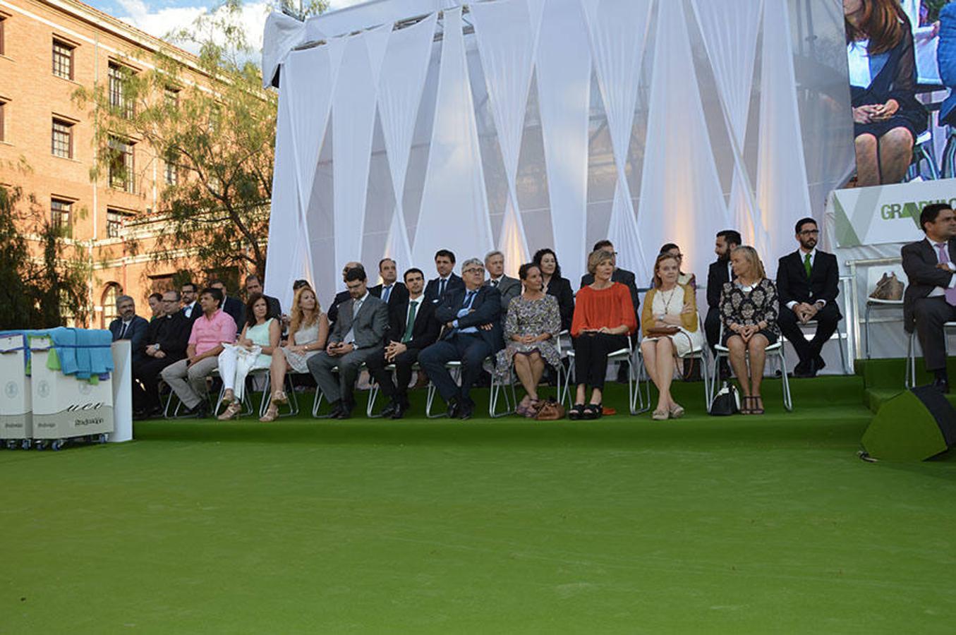 Fotos de la graduación en la Universidad Católica de Valencia curso 2015-2016