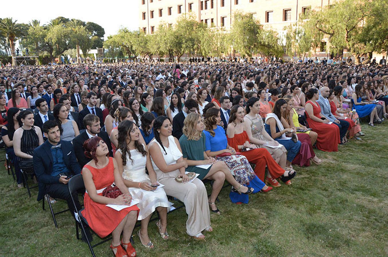 Fotos de la graduación en la Universidad Católica de Valencia curso 2015-2016