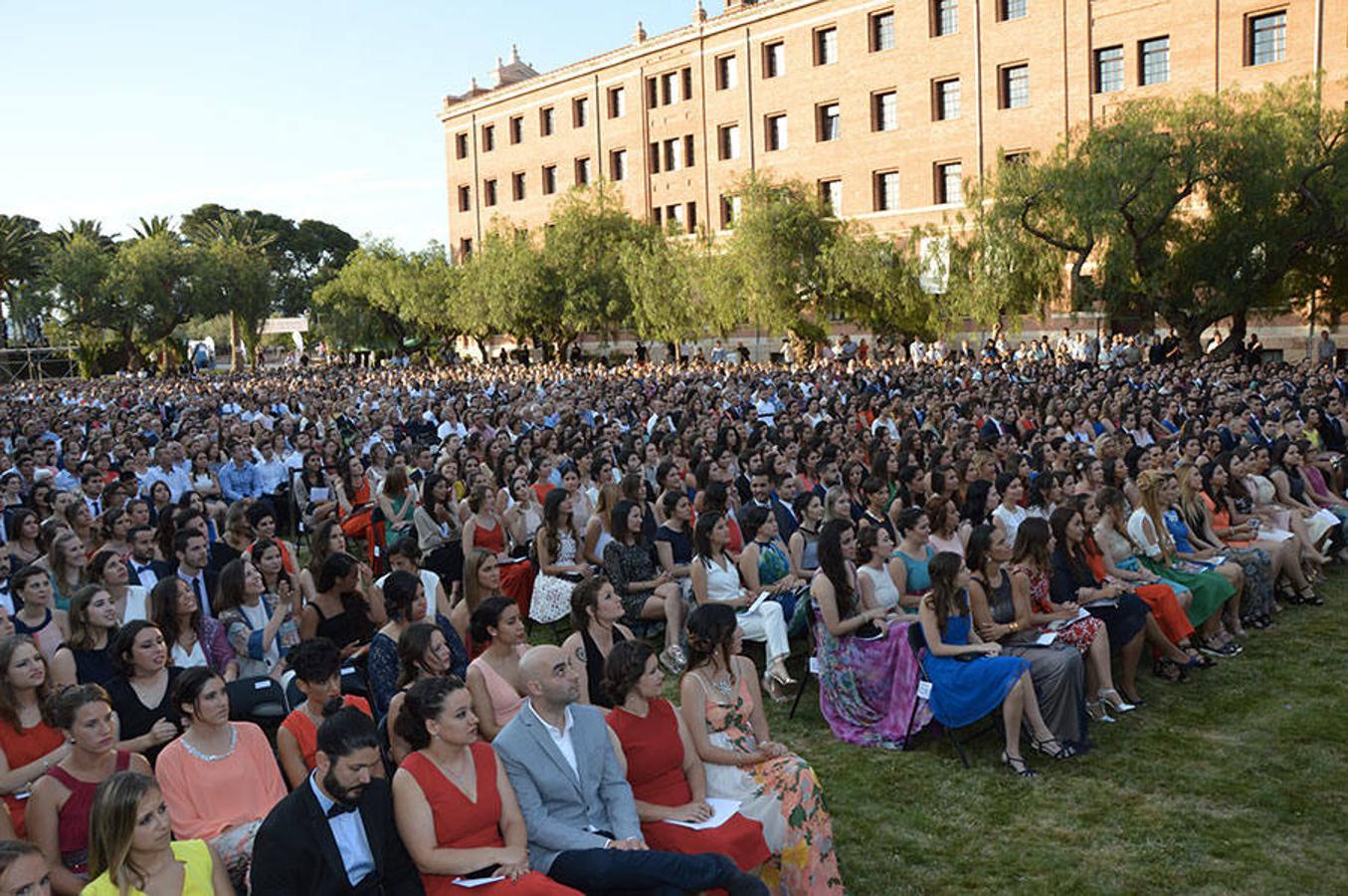 Fotos de la graduación en la Universidad Católica de Valencia curso 2015-2016