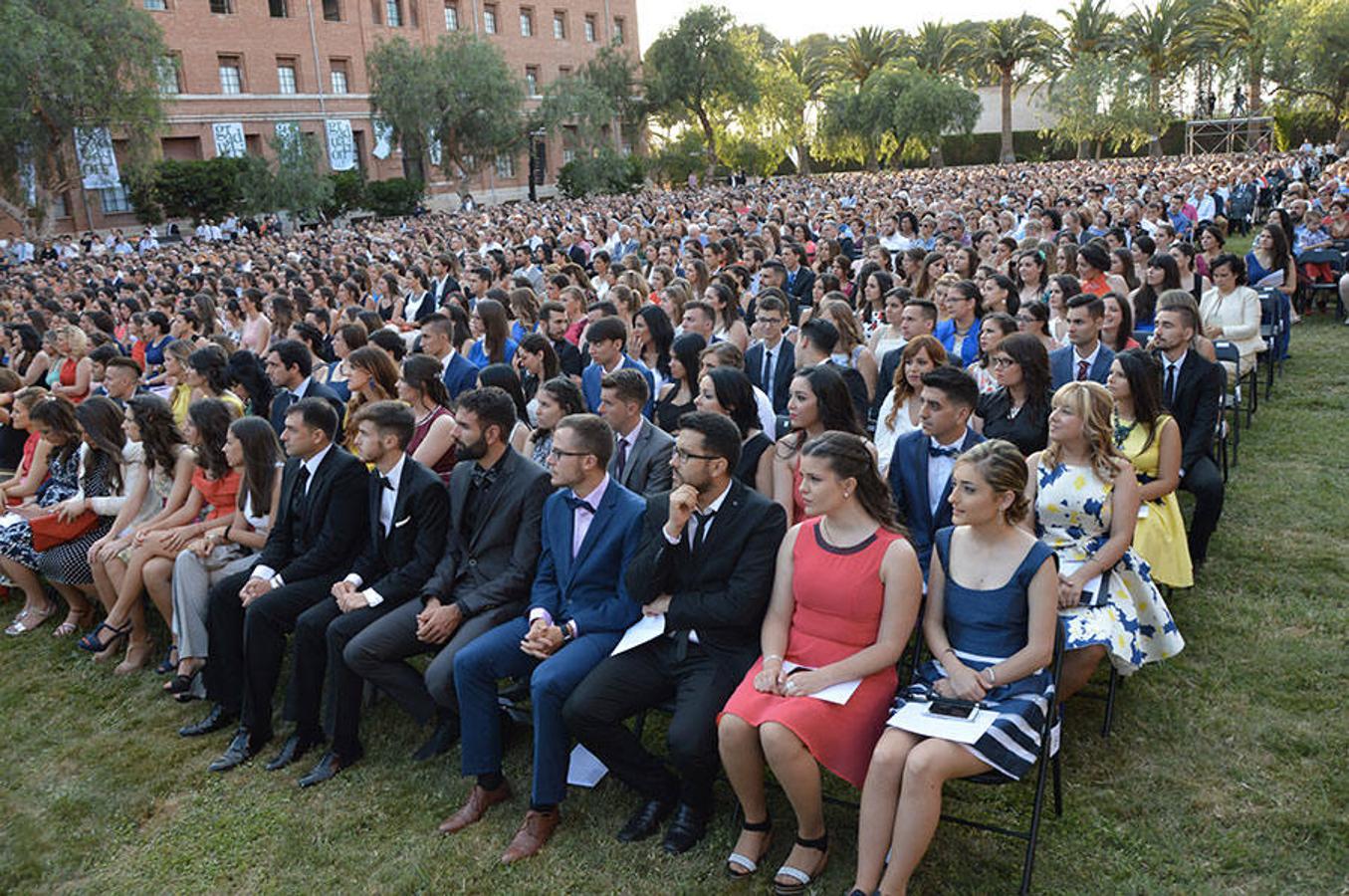 Fotos de la graduación en la Universidad Católica de Valencia curso 2015-2016