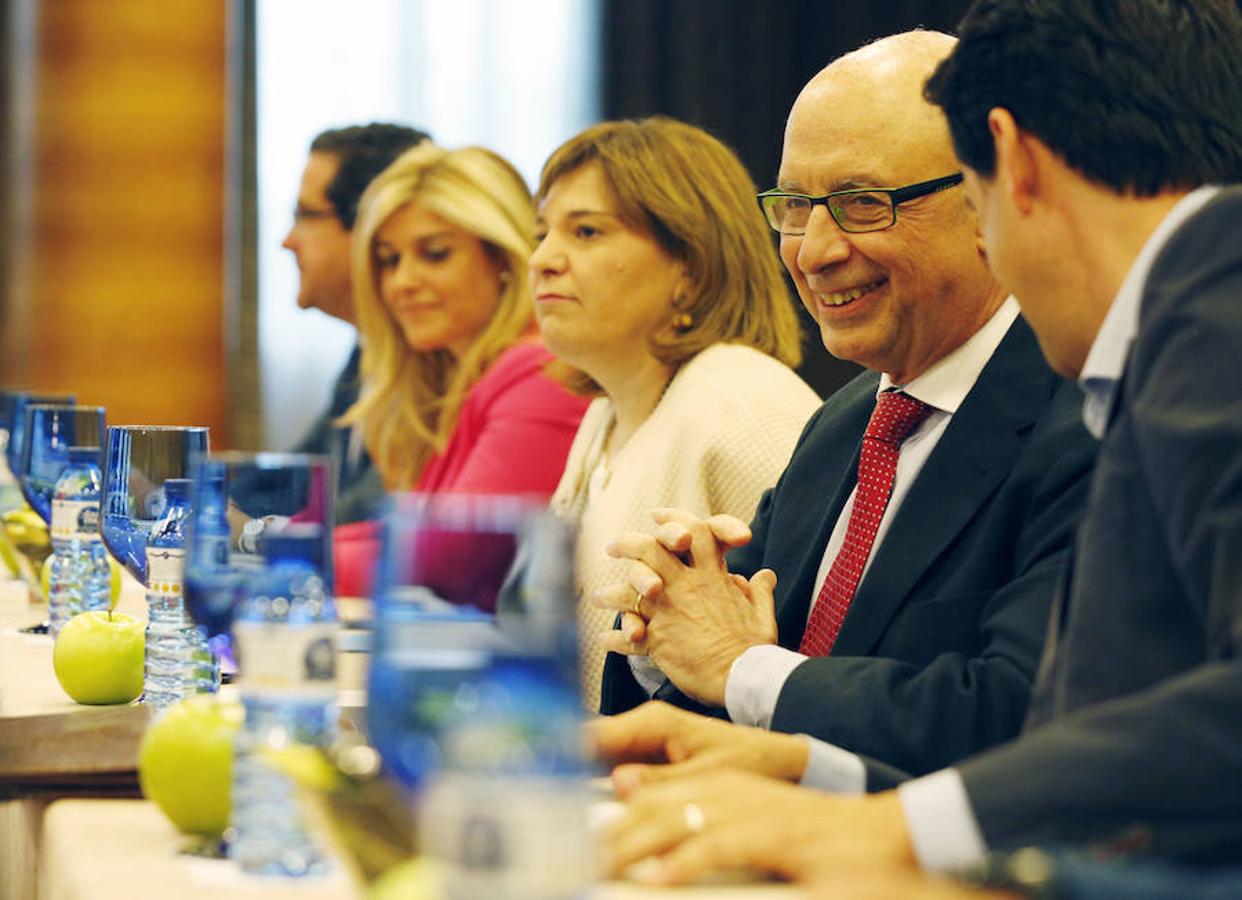 Fotos de la visita de Cristóbal Montoro a Valencia